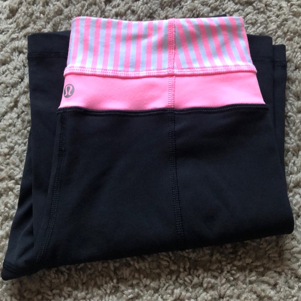 Lululemon Active Wear black with pink stripe waist